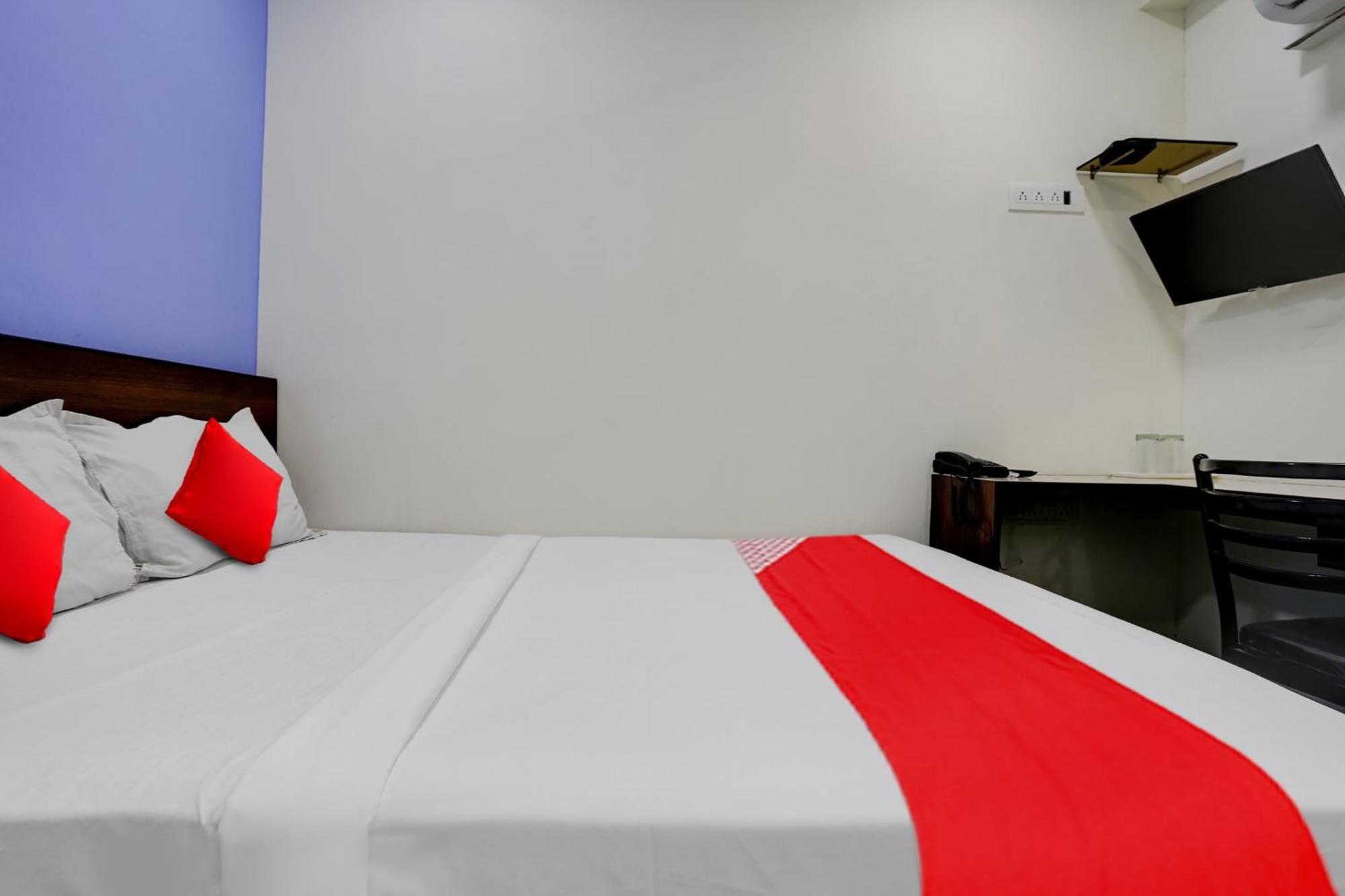 Hotel O Ashwi Navi Mumbai Buitenkant foto